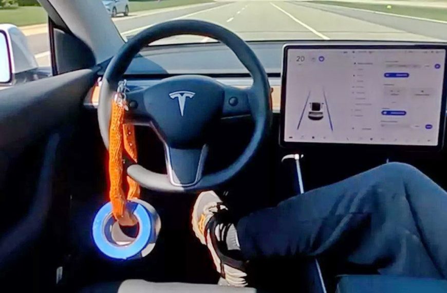 Tesla's autopilot without driver