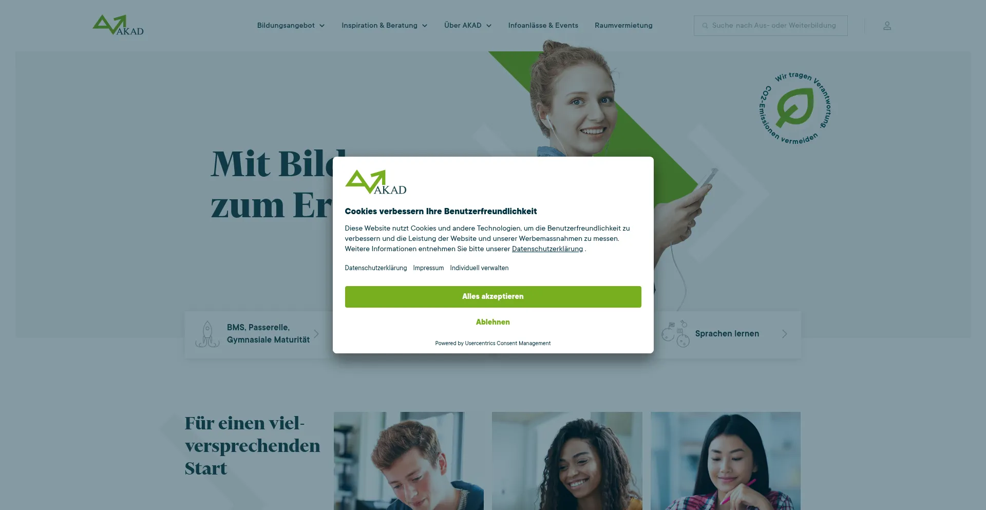 ¿És Seguro y Confiable Akad.com?