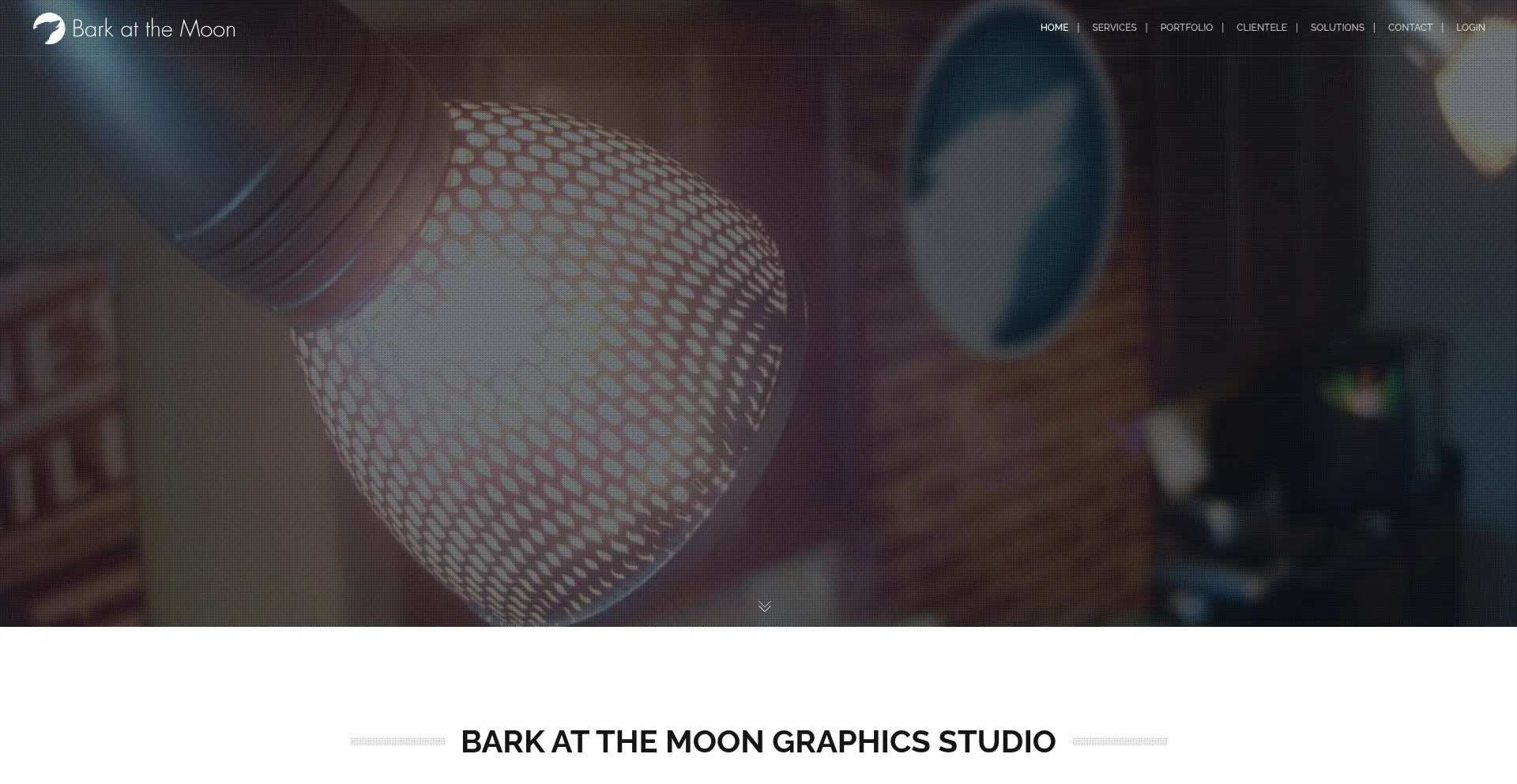 Website screenshot of Barkatthemoon.com