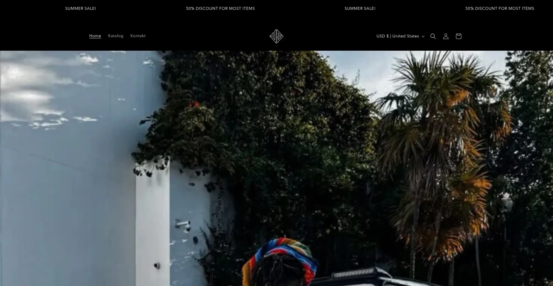 Website screenshot of Unit-six.shop