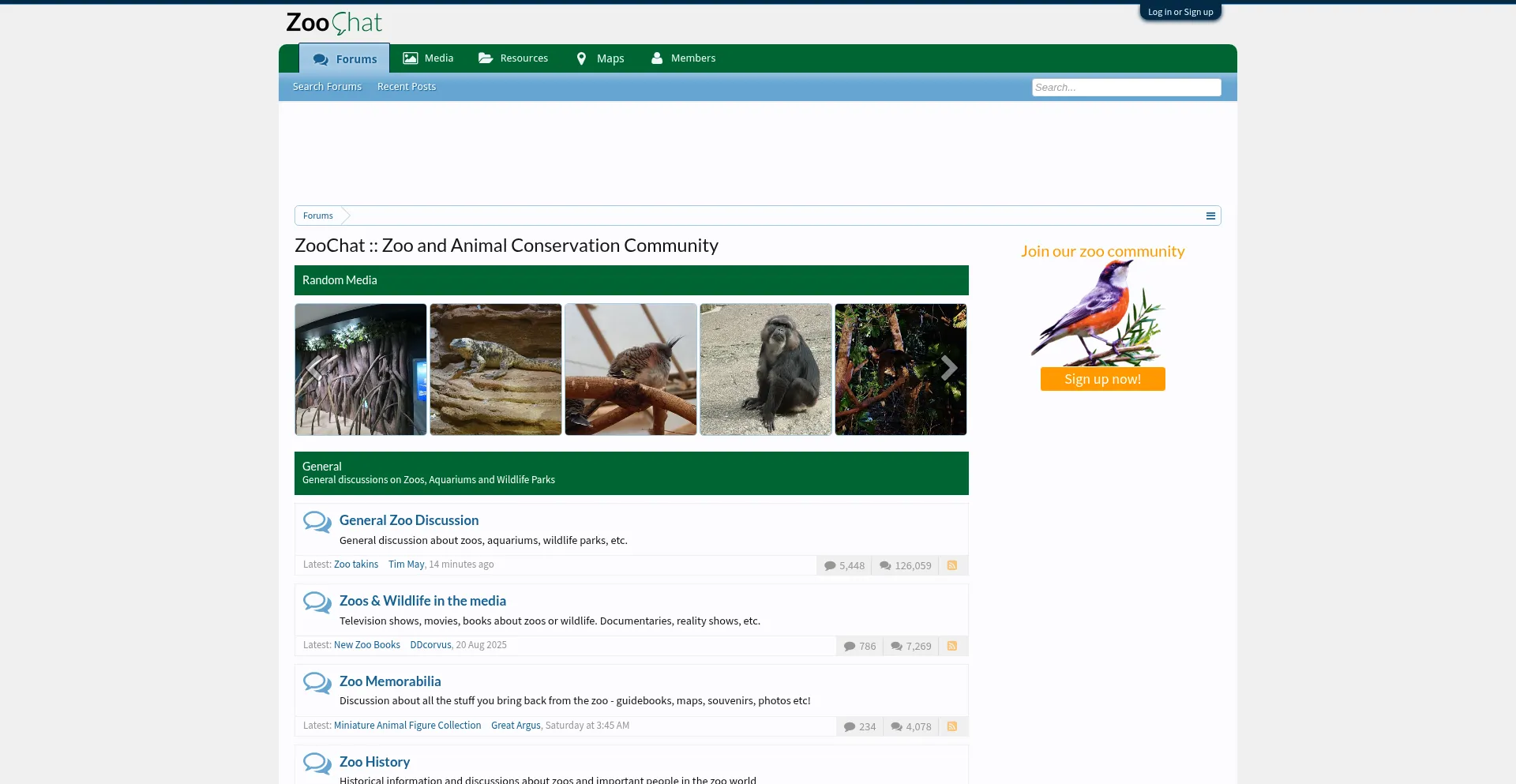 Website screenshot of Zoochat.com